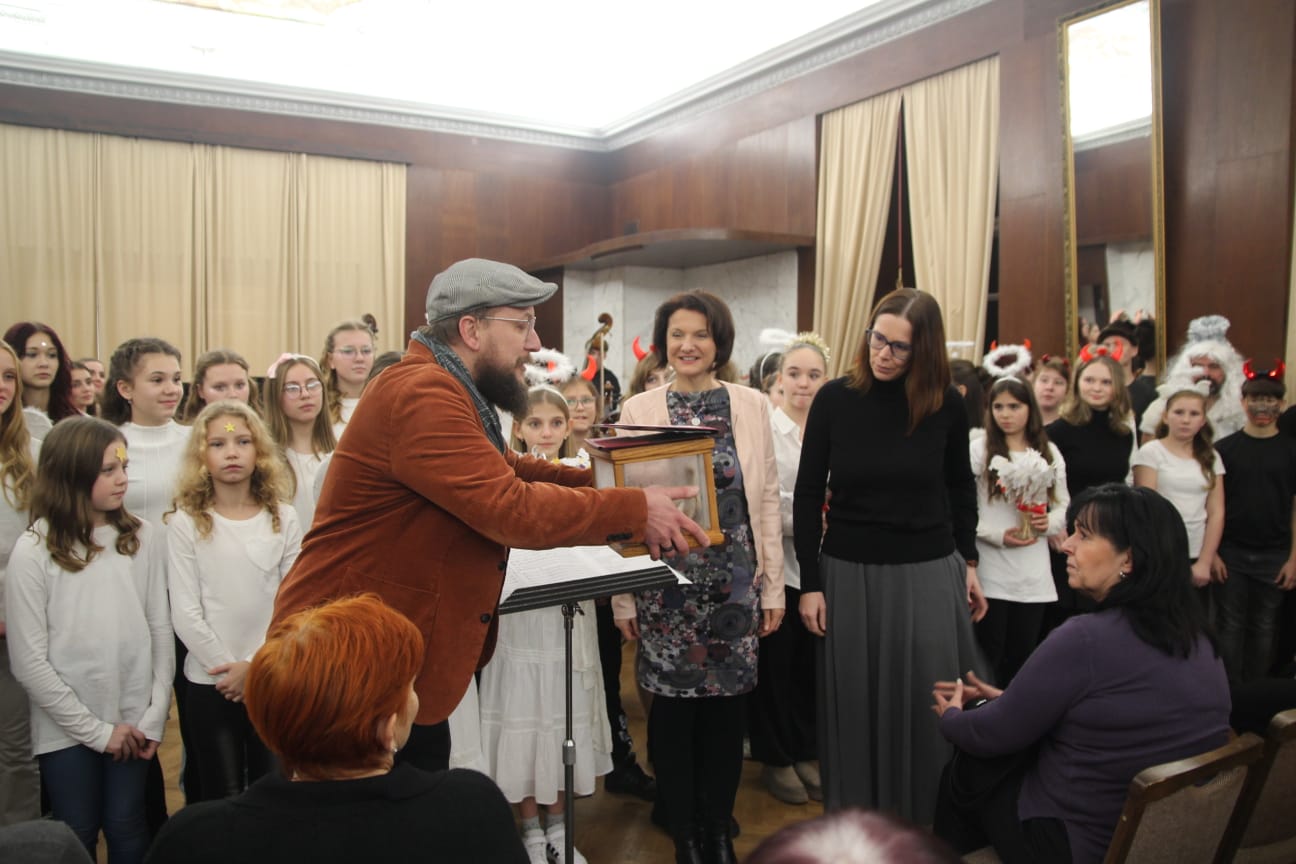 BENEFIČNÍ KONCERT NA ZÁMKU